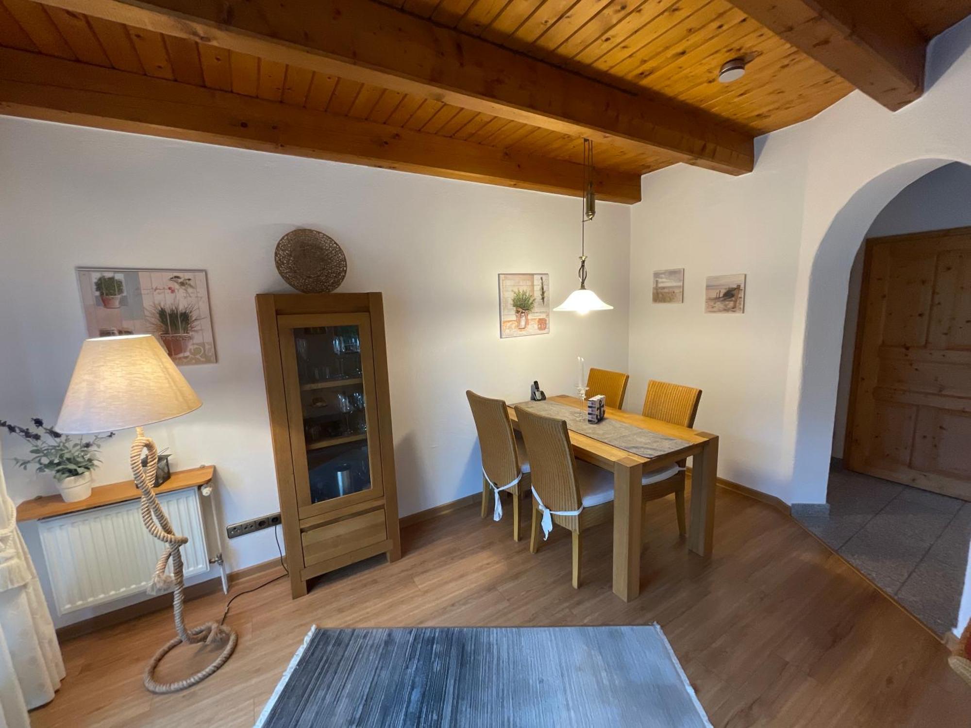 Ferienhaus Henny: 6 Geh-Minuten Vom Hafen. Privater Garten Jemgum エクステリア 写真