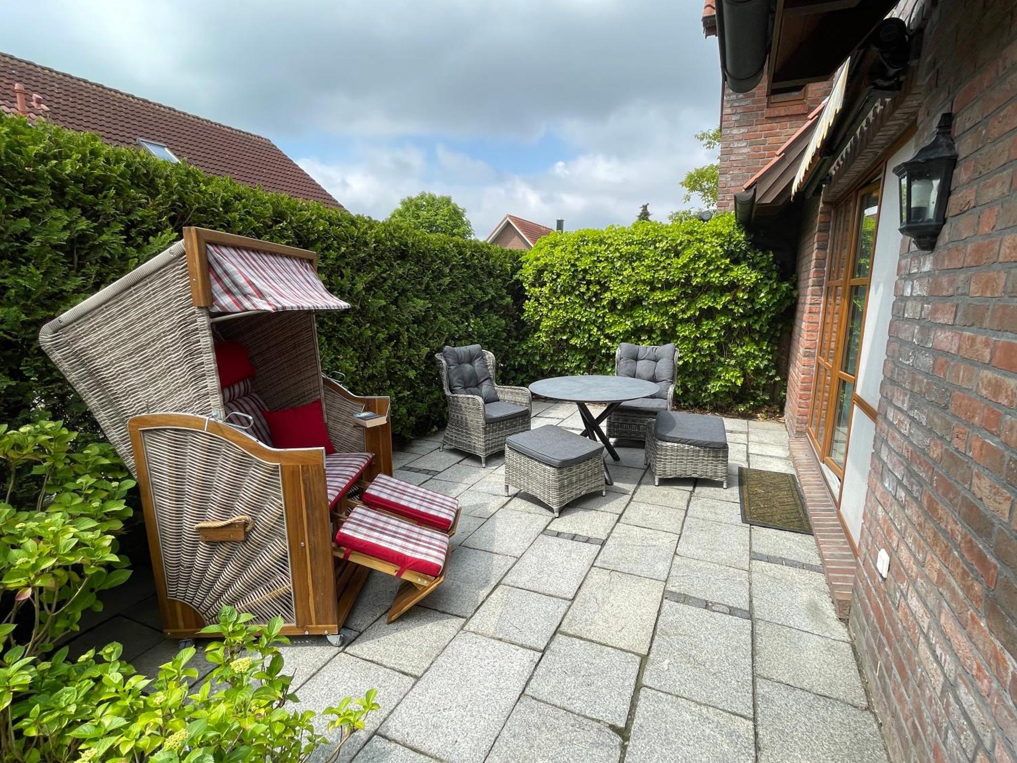 Ferienhaus Henny: 6 Geh-Minuten Vom Hafen. Privater Garten Jemgum エクステリア 写真